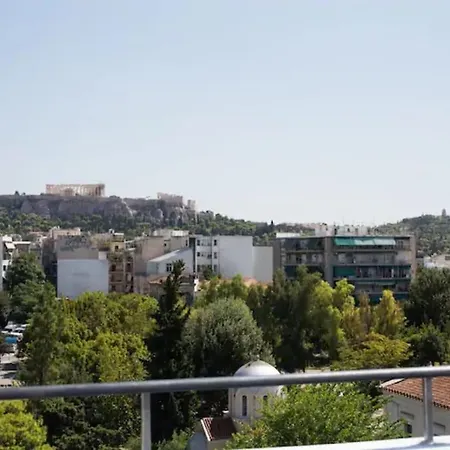 A Comfortable Small Nearby Acropolis 5 Apartment