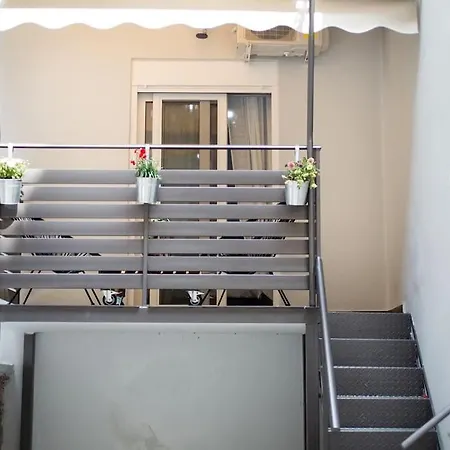 Apartment A Comfortable Small Nearby Acropolis 5